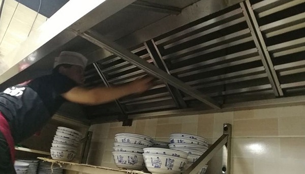油煙凈化器的價(jià)格多少呢？選便宜的還是選貴的呢？